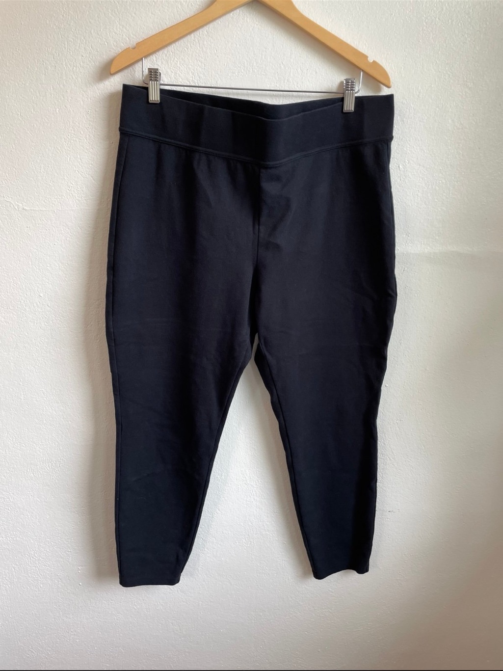 Ll Bean Women’s Black Crop Legging Size Xl